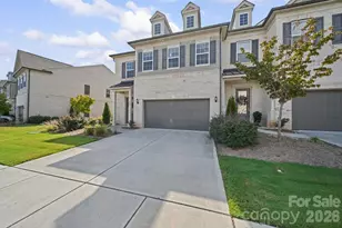 203 Heathbrook Ln, Waxhaw, NC 28173 - Photo 2