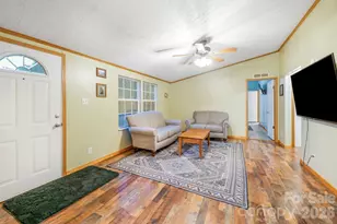 1102 Price Town Rd, Clyde, NC 28721 - Photo 6