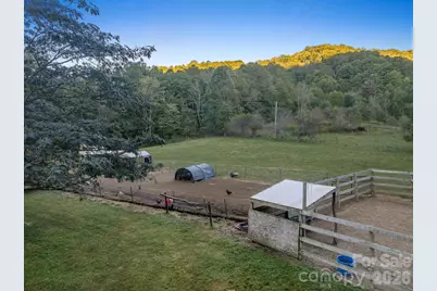 1102 Price Town Road, Clyde, NC 28721 - Photo 24