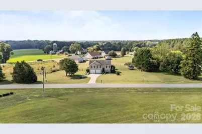 2241 Killian Road, Lincolnton, NC 28092 - Photo 2