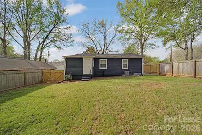 1900 Grier Avenue, Charlotte, NC 28216 - Photo 16