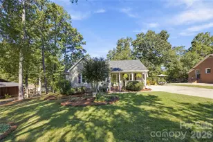 2598 Tully Ct, Lancaster, SC 29720 - Photo 2