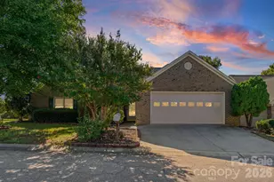 302 Hidden Creek Cir, Salisbury, NC 28147 - Photo 2