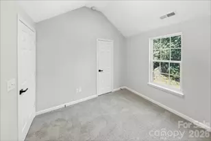 3139 Reid Brook Ln, Charlotte, NC 28208 - Photo 12