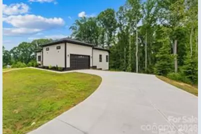2004 Plain Field Drive, Bessemer City, NC 28016 - Photo 4