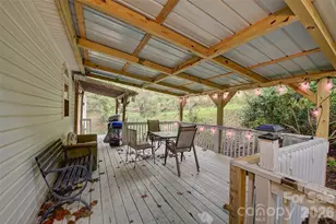 397 Reservoir Rd, Spruce Pine, NC 28777 - Photo 2