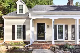 9121 Gamesford Dr, Charlotte, NC 28277 - Photo 4