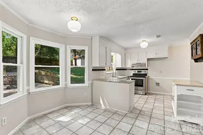 7632 Rawald Drive, Charlotte, NC 28212 - Photo 12