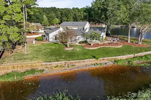 172 Rogers Ln, Badin Lake, NC 28127 - Photo 4