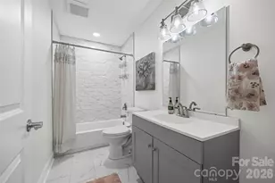 17015 Challory Gln Wy, Charlotte, NC 28278 - Photo 26