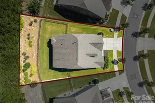 17015 Challory Gln Wy, Charlotte, NC 28278 - Photo 32