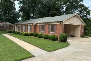 104 Spruce Dr, Salisbury, NC 28147 - Photo 2
