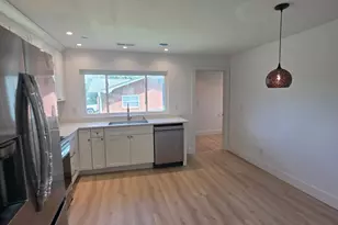 108 Maplewood Knoll Dr, East Flat Rock, NC 28726 - Photo 10