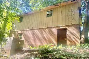 419 Rocky Brook Dr, Shelby, NC 28150 - Photo 2