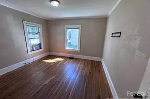 439 2nd Ave SE, Hickory, NC 28602 - Photo 12