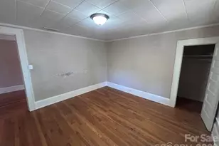439 2nd Ave SE, Hickory, NC 28602 - Photo 18