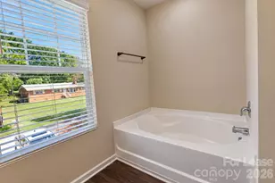 1010 Moorebrook Dr, Charlotte, NC 28214 - Photo 24