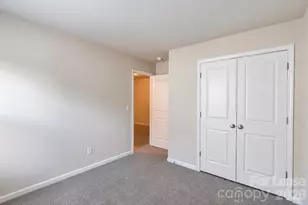 1010 Moorebrook Dr, Charlotte, NC 28214 - Photo 32