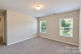 1010 Moorebrook Dr, Charlotte, NC 28214 - Photo 22