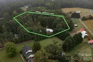 6958 Nc Hwy 9 Hwy, Columbus, NC 28722 - Photo 2
