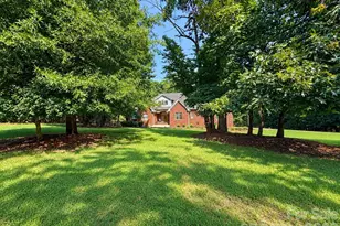 148 Windwood Ln, Troutman, NC 28166 - Photo 2