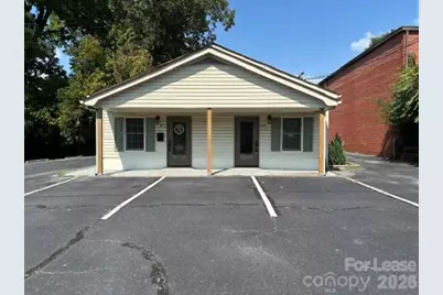 820 2nd Avenue SW, Hickory, NC 28602 - Photo 1