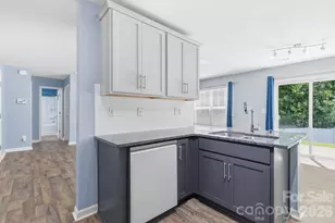 5904 Ellimar Field Ln, Charlotte, NC 28215 - Photo 14