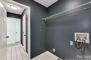 810 Greenhill Dr, Charlotte, NC 28217 - Photo 14