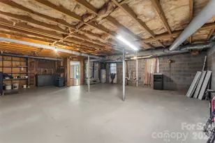 2480 Raintree St, Connelly Springs, NC 28612 - Photo 22