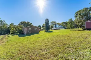 2480 Raintree St, Connelly Springs, NC 28612 - Photo 26
