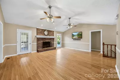 107 Camelot Court, Kings Mountain, NC 28086 - Photo 10