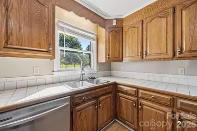 107 Camelot Court, Kings Mountain, NC 28086 - Photo 6