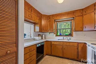 10435 White Oak Rd, Waynesville, NC 28785 - Photo 20