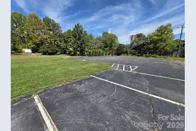 111 S Richardson Boulevard, Black Mountain, NC 28711 - Photo 8