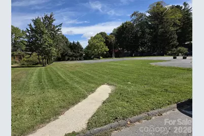 111 S Richardson Boulevard, Black Mountain, NC 28711 - Photo 6