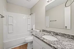 11059 Hunter Trail Ln, Charlotte, NC 28226 - Photo 16