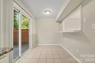 11059 Hunter Trail Ln, Charlotte, NC 28226 - Photo 12