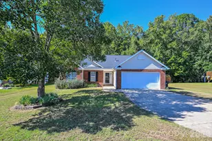 2425 River Chase Dr, Monroe, NC 28110 - Photo 2