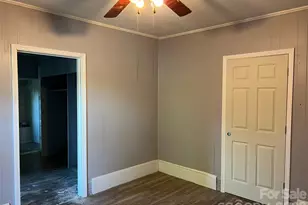 1313 E Maiden Rd, Maiden, NC 28650 - Photo 20