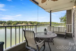 9817 Emerald Point Dr, Charlotte, NC 28278 - Photo 2