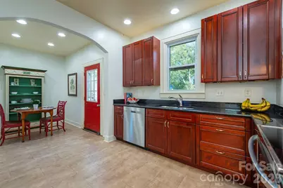 710 Merrimon Avenue, Asheville, NC 28804 - Photo 10