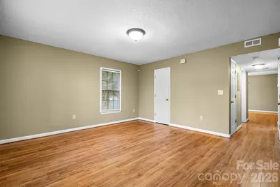 2433 1st Street NW #22, Hickory, NC 28601 - Photo 4