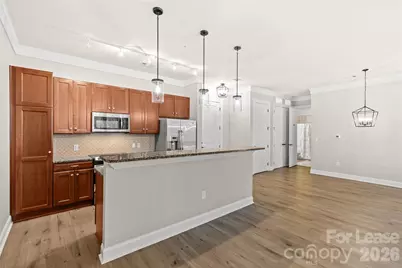 2810 Selwyn Avenue #209, Charlotte, NC 28209 - Photo 8