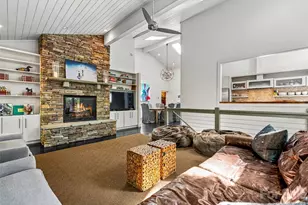 375 Robin Hood Rd, Brevard, NC 28712 - Photo 8