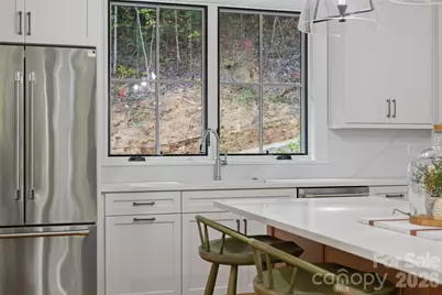 505 Barrington Drive, Asheville, NC 28803 - Photo 8