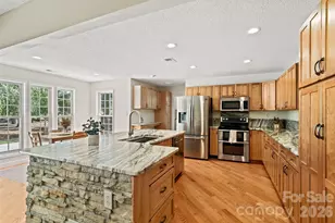 996 Beamguard Rd, Clover, SC 29710 - Photo 8