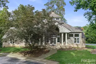 18 Carriage Park Way, Hendersonville, NC 28791 - Photo 1