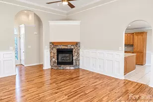 1615 Terra Cotta Dr, Hickory, NC 28602 - Photo 6