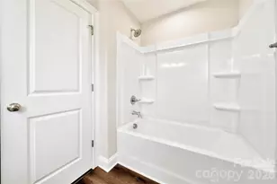 452 Dawn Cir, Charlotte, NC 28213 - Photo 20