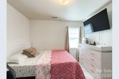 1501 Effingham Road, Charlotte, NC 28208 - Photo 14